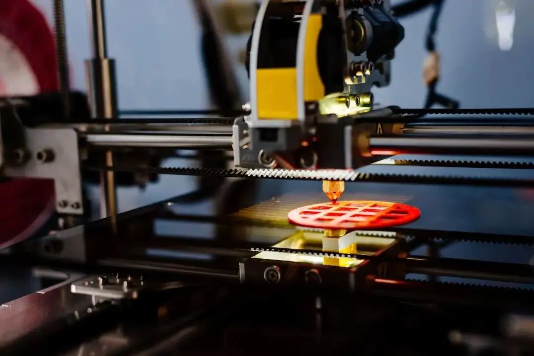 工業(yè)級3d打印機與桌面級3d打印的差別有多大？(圖1)